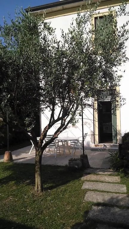 Bed and Breakfast B&B Al Giardinetto Βερόνα